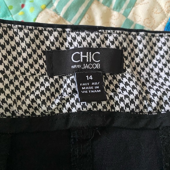 Jacob shorts - Picture 2 of 4